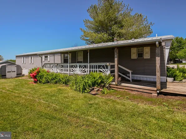 55 Chesapeake Est, Thomasville, PA 17364