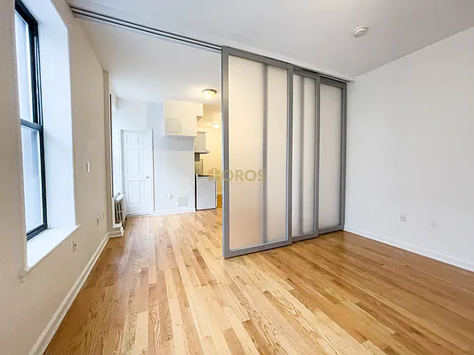 Rented by City Connections Realty | media 14