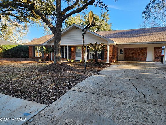 2nd image of 407 Marilyn Dr