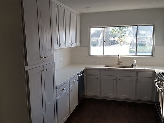 2nd image of 1226 Wisterwood Dr
