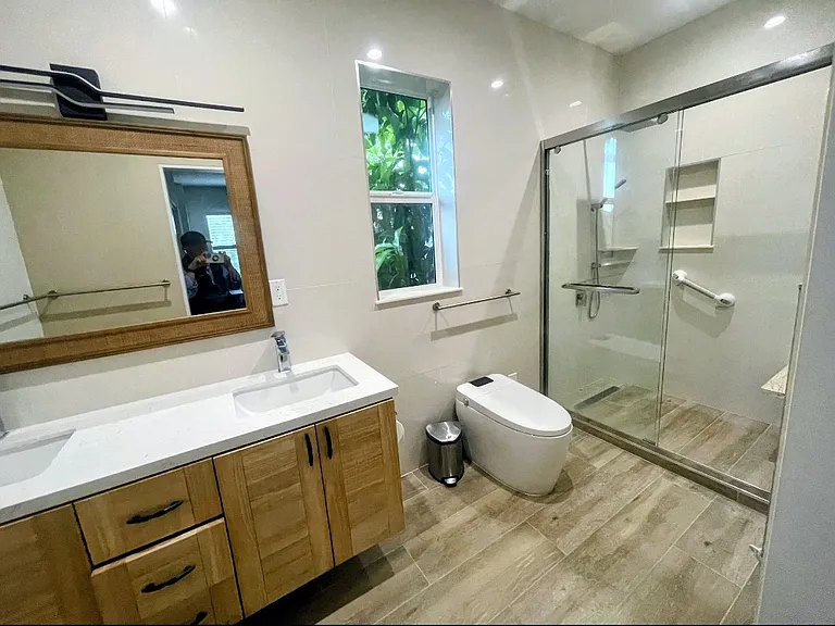 2651 Malcolm Ave — Photo 10