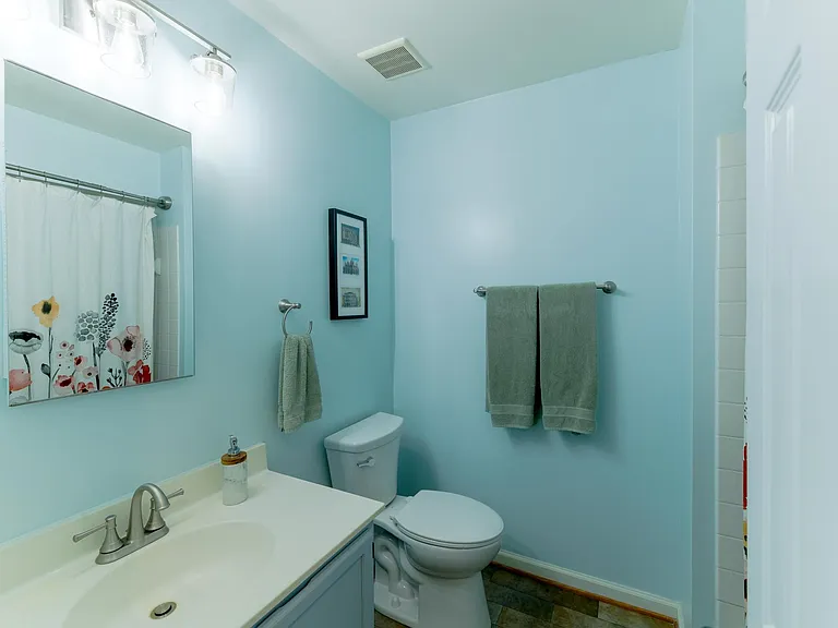 Second Full bathroom