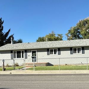 411 E 6th St, Powell, WY, 82435