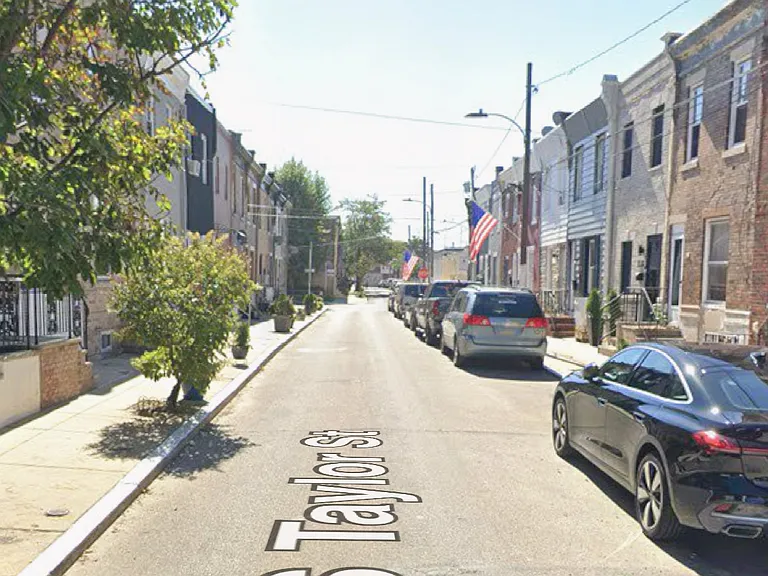 S Taylor St — Photo 1