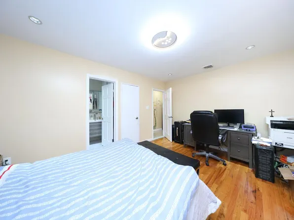 70-07 171st Street image 12 of 32