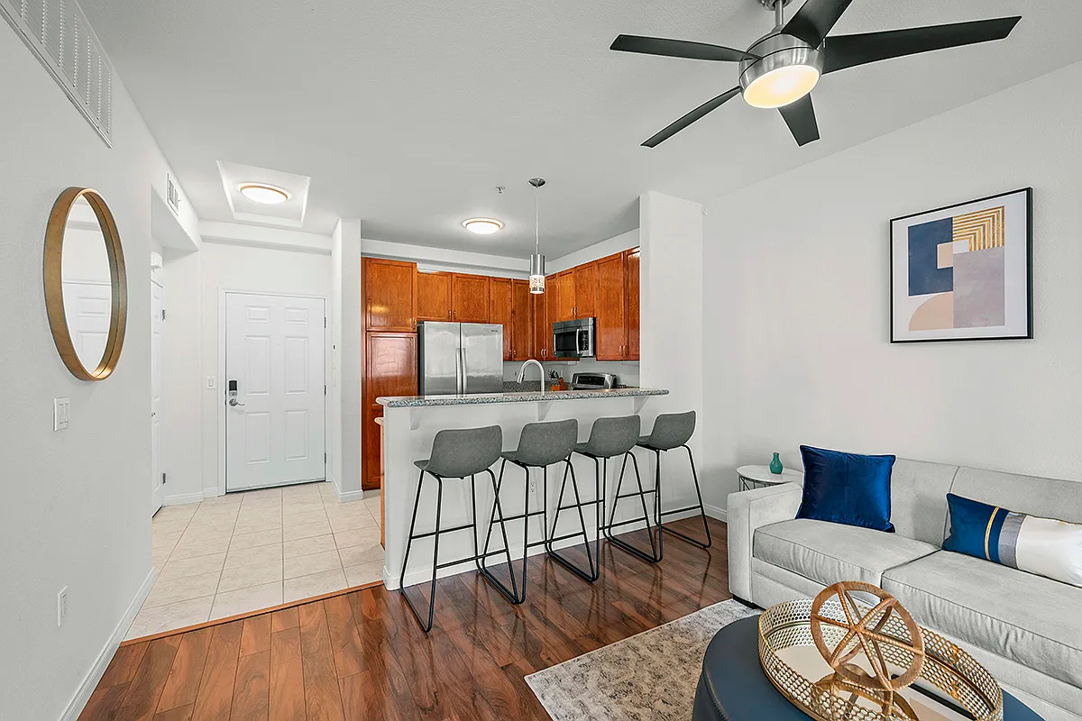 1 bed, 606 sqft, $4,000 — Photo 1