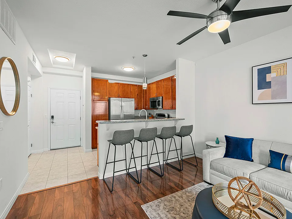 330 J St #404