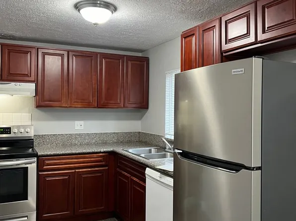 Claybourne Terrace, 7302-7336 SE Claybourne St #7326, Portland, OR 97206