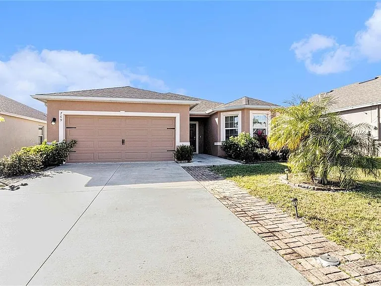 769 Forest Trace Cir — Photo 1