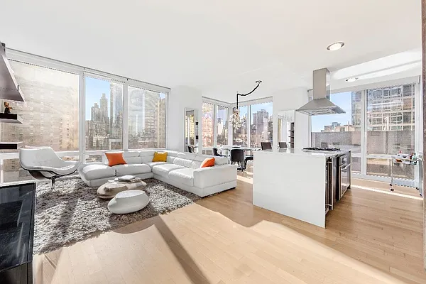 Sold by Level Group | media 1