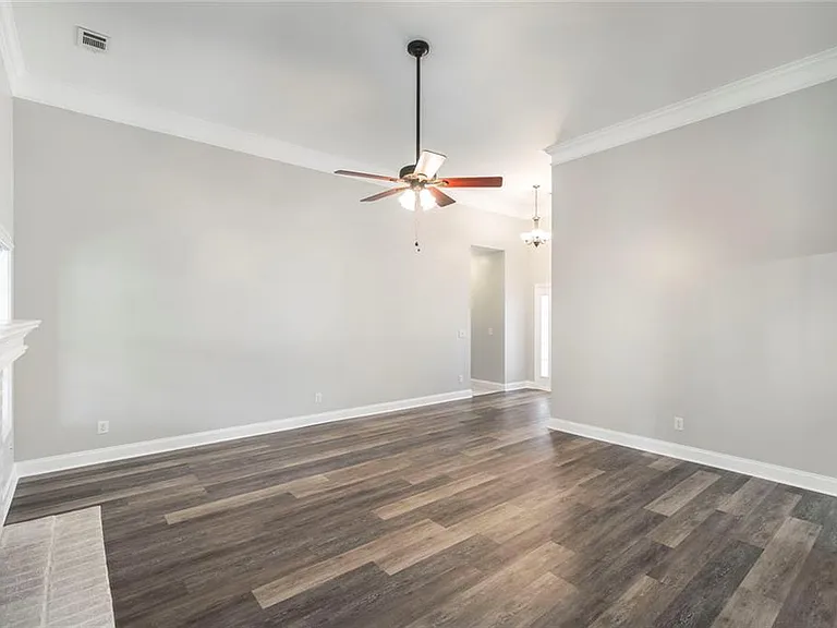 104 Bryce Dr — Photo 9