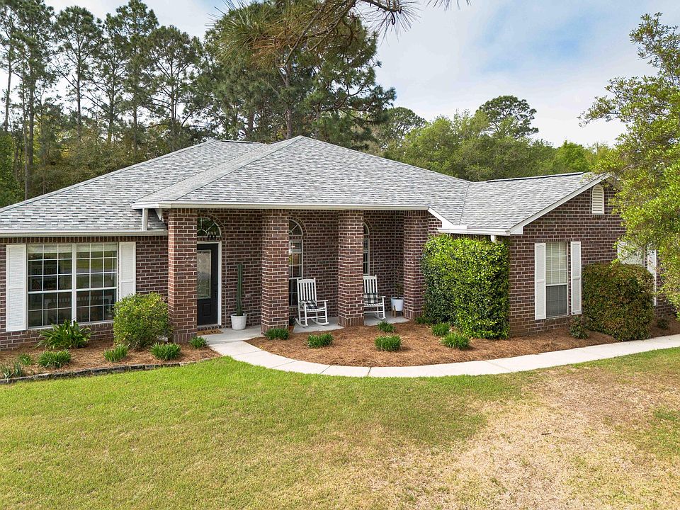 1st image of 2400 Crescent Rd