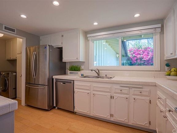 4th image of 8945 Lindante Dr