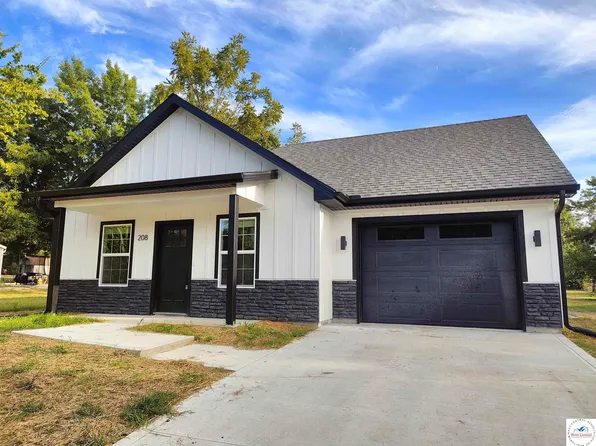 208 E Boonville Ave, Sedalia, MO 65301