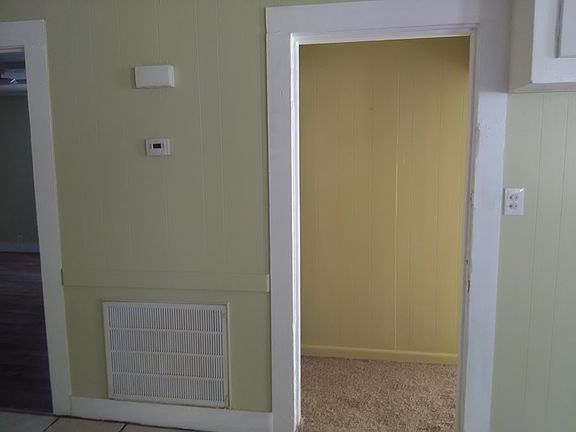 3rd image of 3106 W Lee St