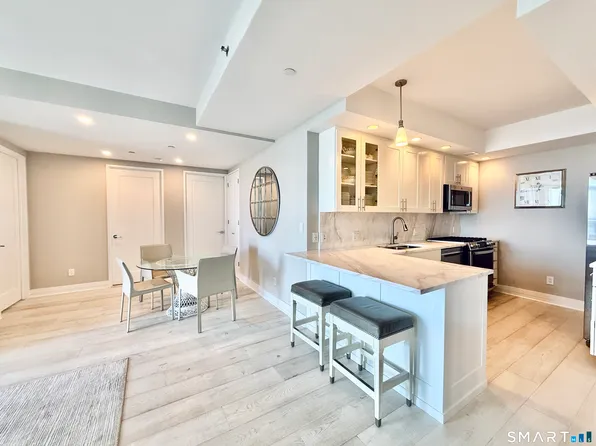 1 Broad Street #PH 26E, Stamford, CT 06901