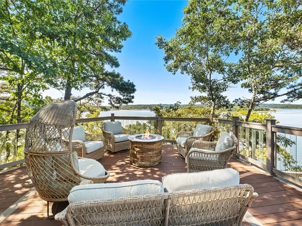 13 Puckett Rd, Rogers, AR 72756