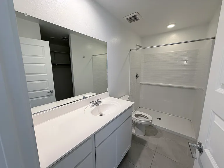 36535 W Mondragone Ln — Photo 15
