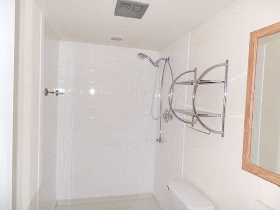 5th image of 18320 Cherry Creek Dr APT 2