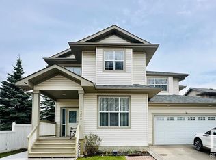 1739 Tomlinson Cmn NW, Edmonton, AB T6R 2W6