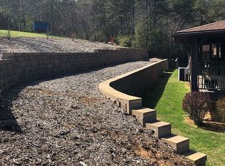 14 Merrell Rd, Leicester, NC 28748