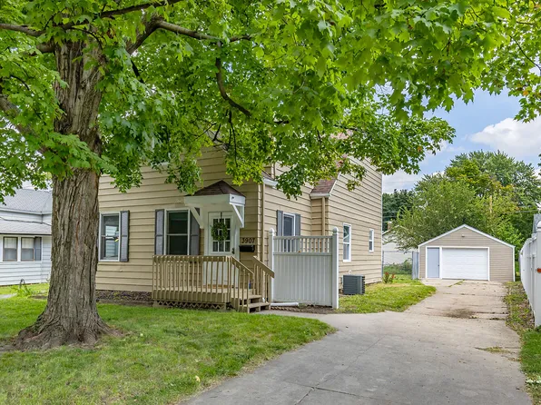 3907 10th St, Des Moines, IA 50313