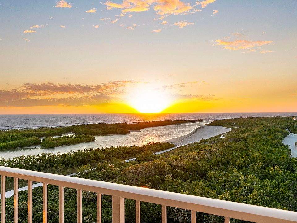 1st image of 440 Seaview Ct APT 1208