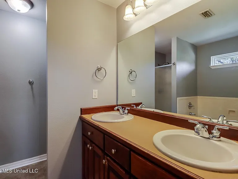 17259 Moran Rd — Photo 14