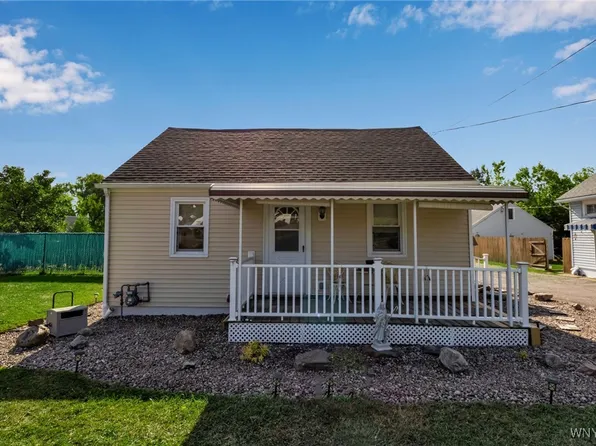 7901 Packard Rd, Niagara Falls, NY 14304