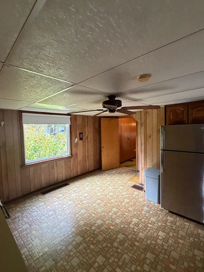 435 Wilson St — Photo 2