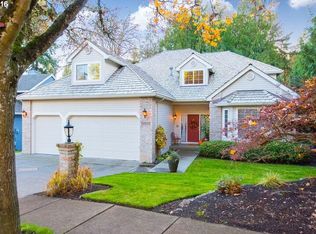 10525 SW Cormorant Dr, Beaverton, OR 97007