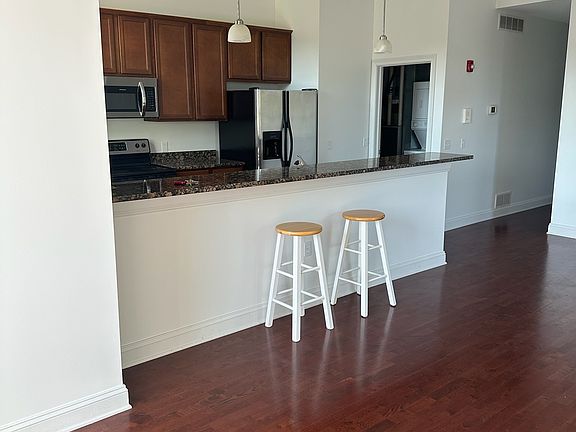 4th image of 7482 Center St Unit 16