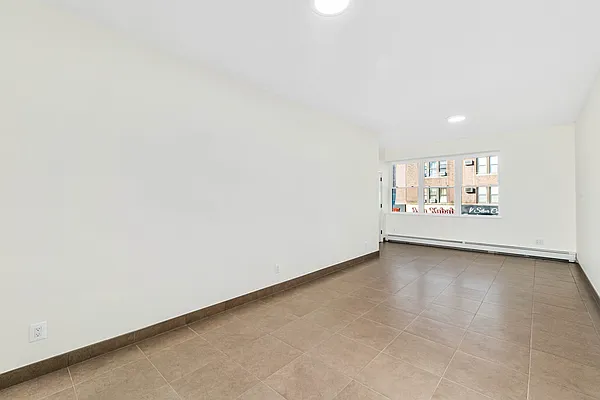 Rented by Daniel Gale Sotheby's International Realty | media 7