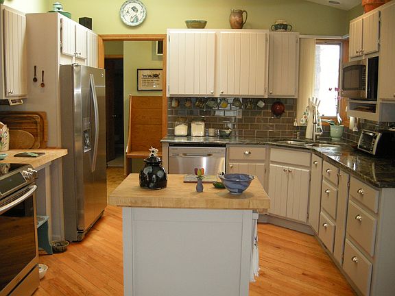 New appliances and granite