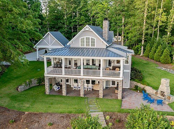 2nd image of 188 Redwood Dr