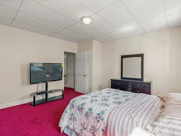 513 Morris St — Photo 12