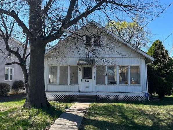 218 E Monument Ave, Hatboro, PA 19040