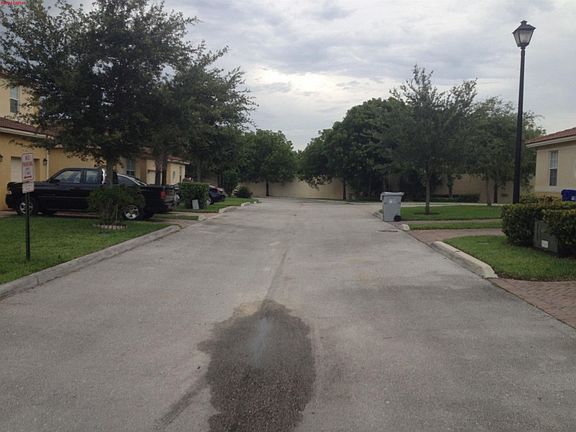 4th image of 677 NW 21st Ave