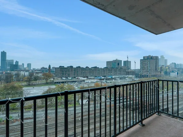 700 Grove Street image 24 of 39