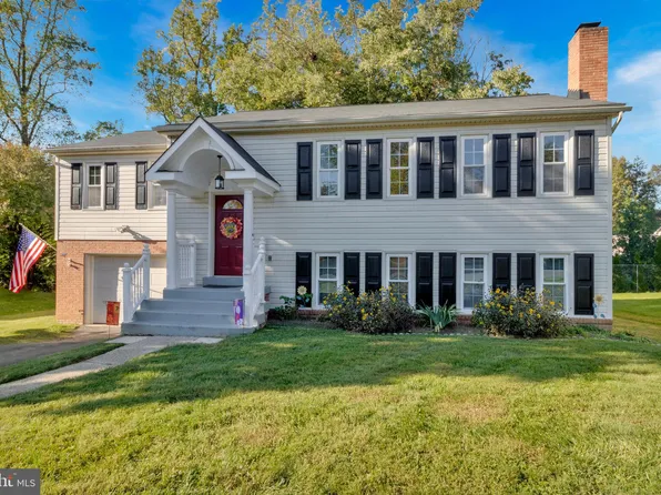 7406 Beverly Manor Dr, Annandale, VA 22003