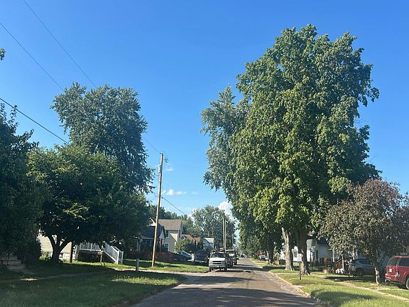 4th image of 306 S Willard St