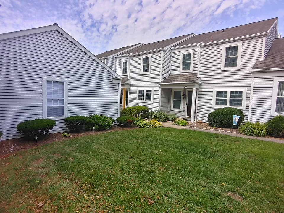 717 Cambridge Ct