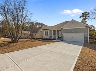 5708 Sloop Ct, New Bern, NC 28560