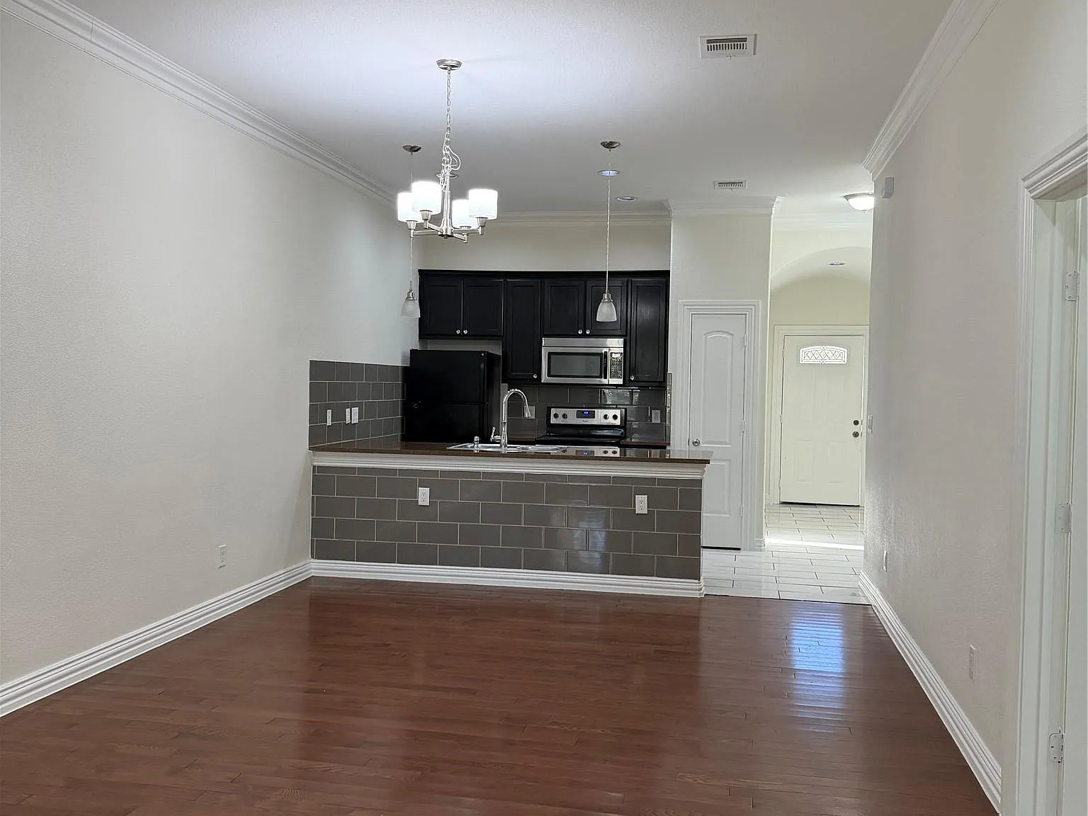 2 bed, 2.0 bath, 1200 sqft, $1,650 — Photo 4