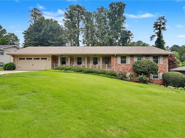 2866 Greenbush Pl, Atlanta, GA 30345