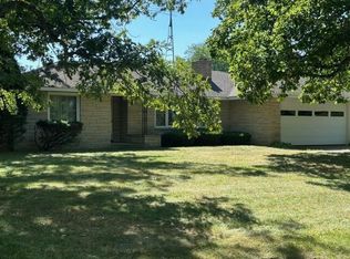 N4211 Sleepy Hollow Rd, Cambridge, WI 53523