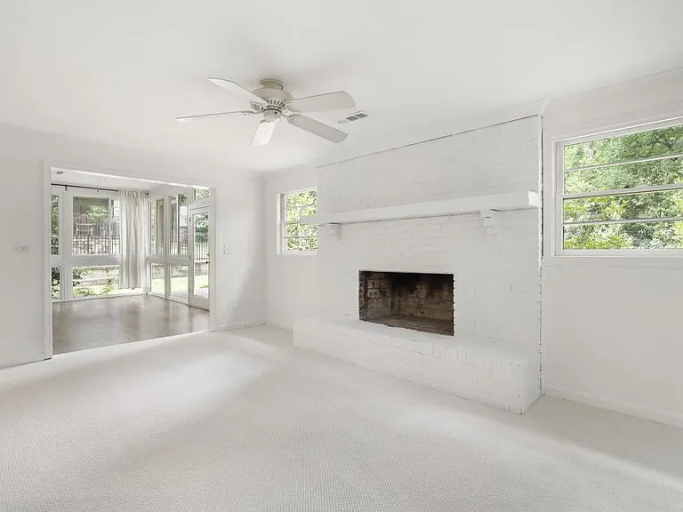 2151 Radcliffe Dr NW — Photo 23