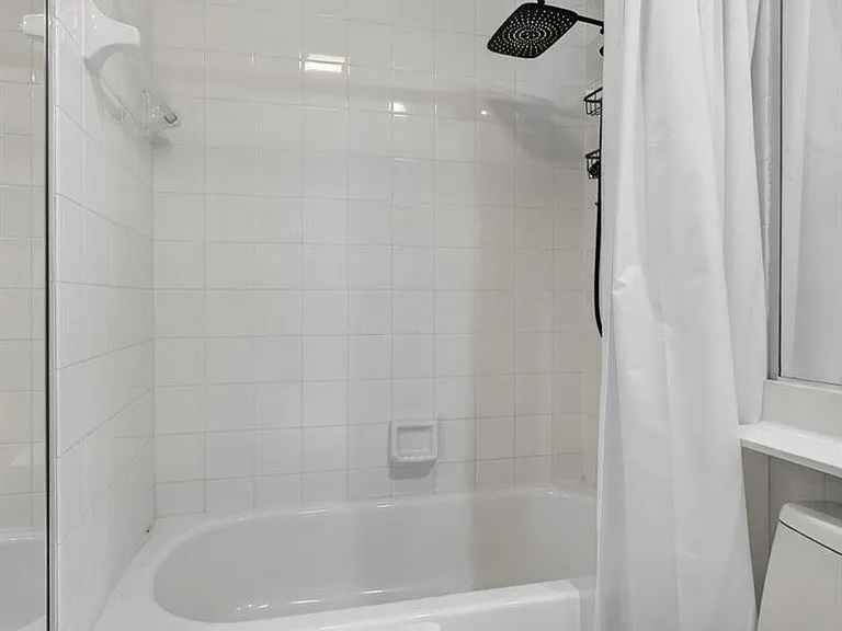 8154 Montserrat Pl — Photo 15