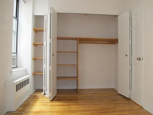 Rented by Metropolis Real Estate of Manhattan | media 13