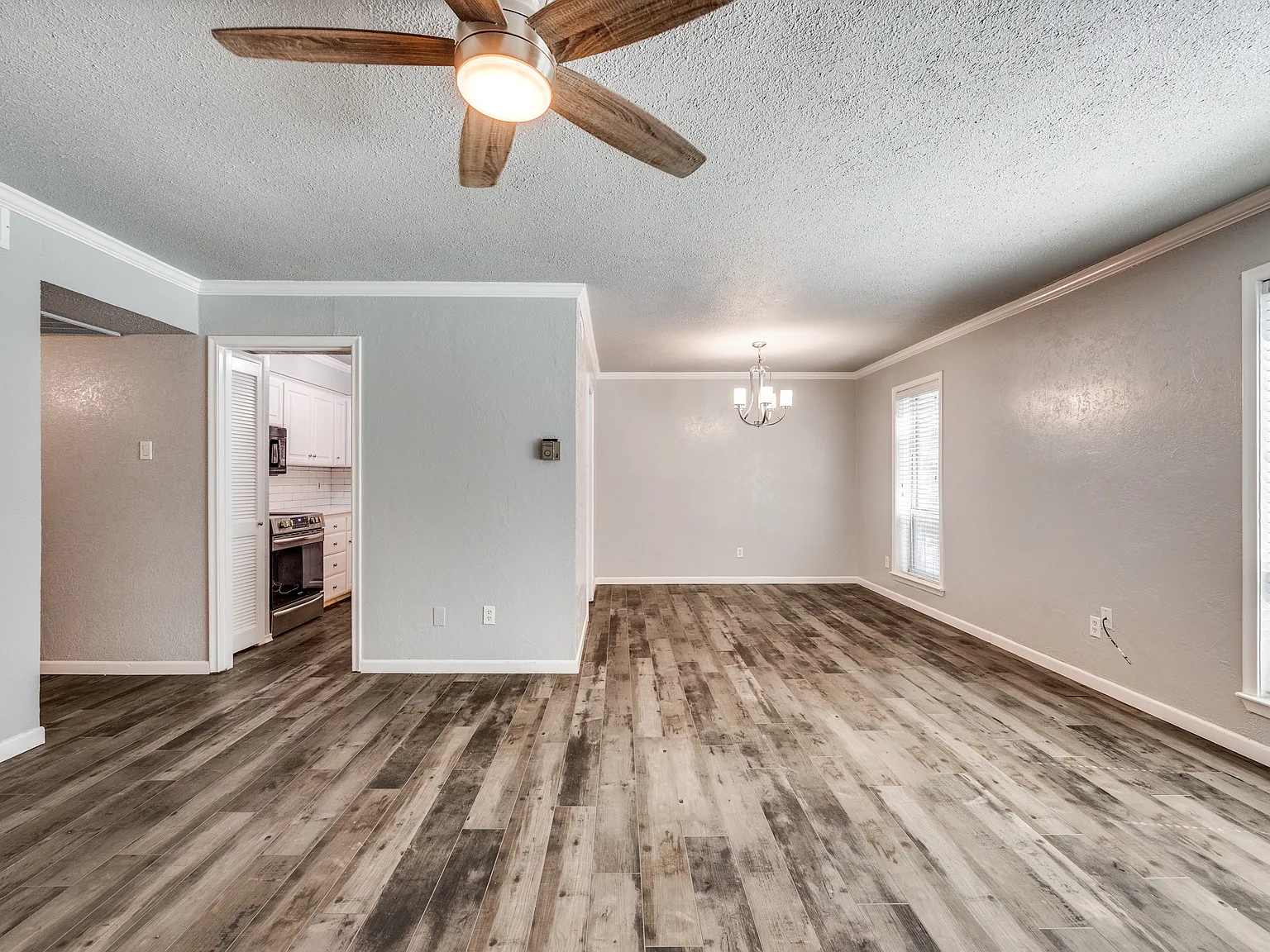2 bed, 1162 sqft, $1,700 — Photo 3